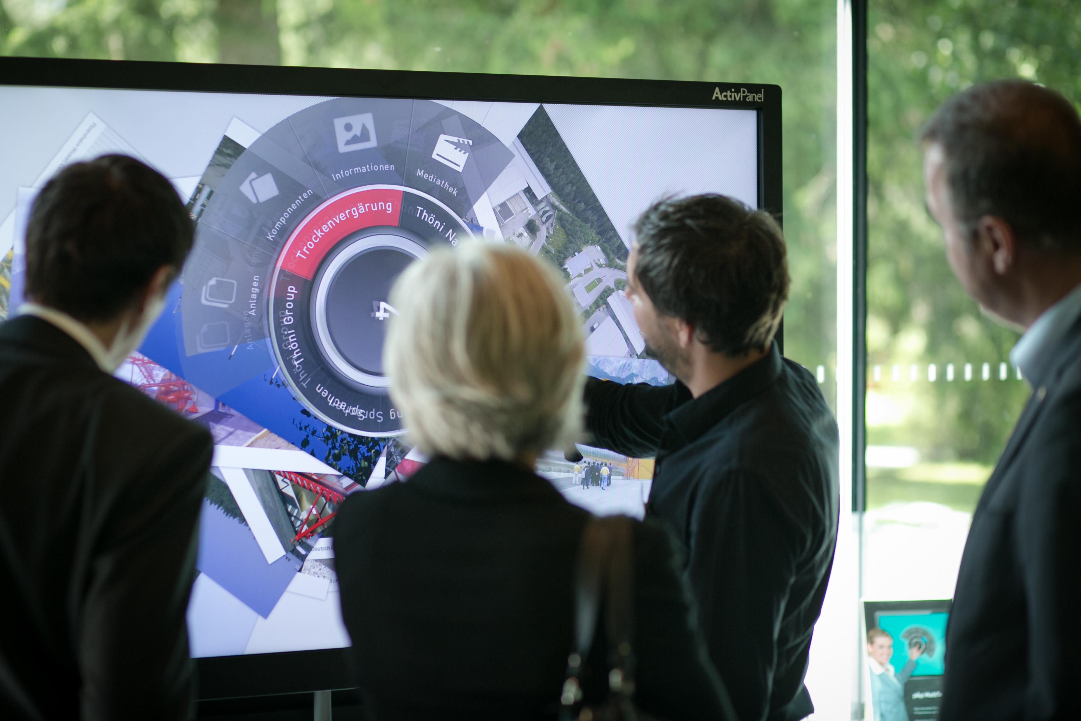 Erweitern Sie Ihr Geschäftsfeld und werden Sie Experte für das Erstellen von Präsentationen für Touch-Displays mit p&p MultiTouch&reg;.