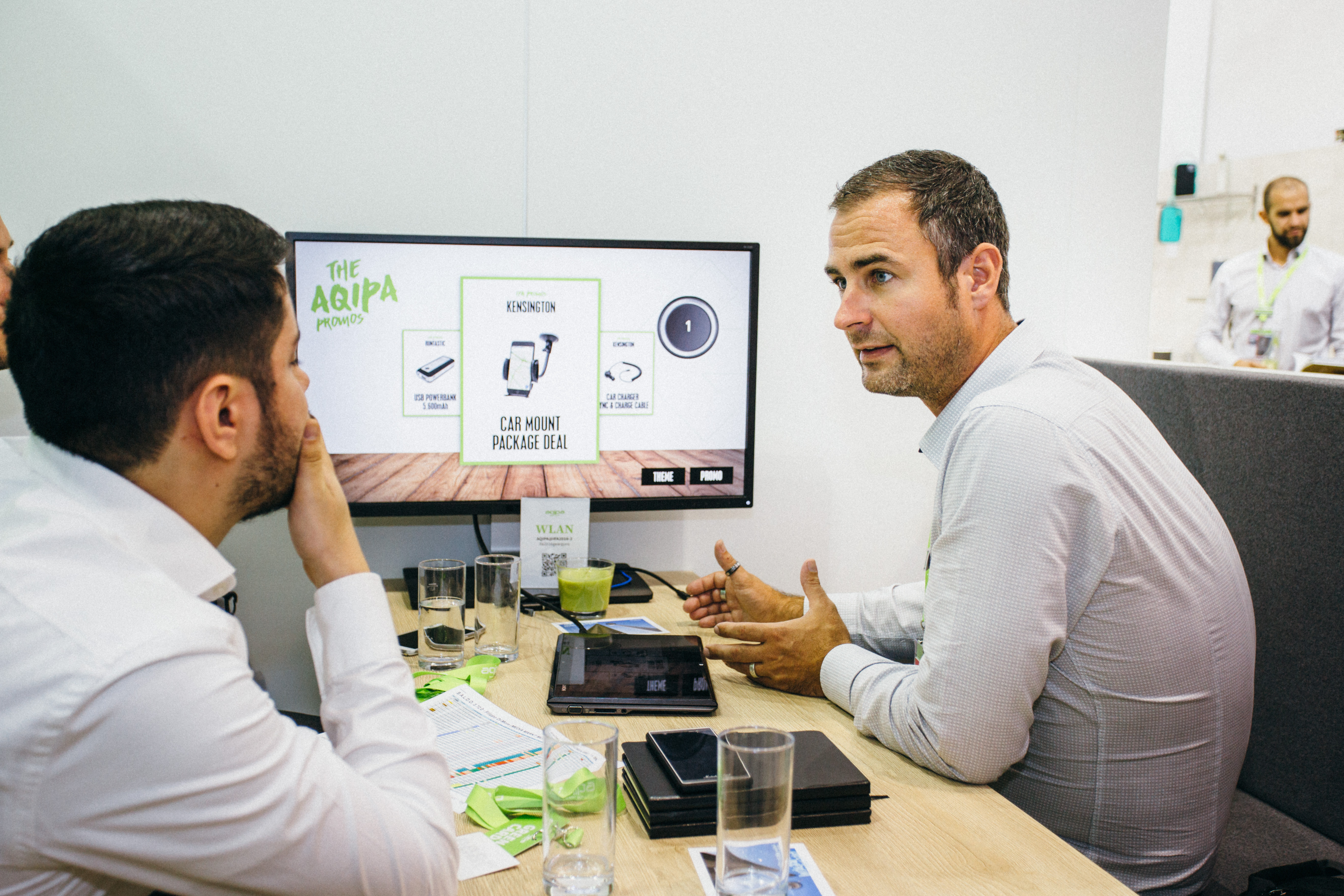 Strengthen your innovative position on the market and set yourself apart from the competition by creating impressive apps on touch displays for your customers - with p&p MultiTouch&reg;.